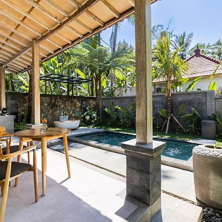 Govinda Villas Penginyahan Екстериор снимка