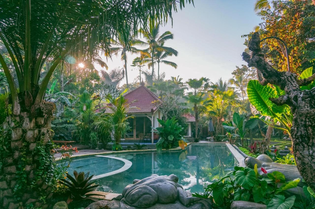 Govinda Villas Penginyahan Екстериор снимка
