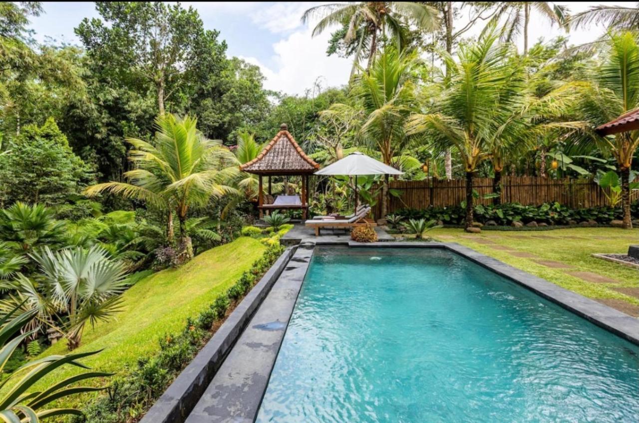 Govinda Villas Penginyahan Екстериор снимка